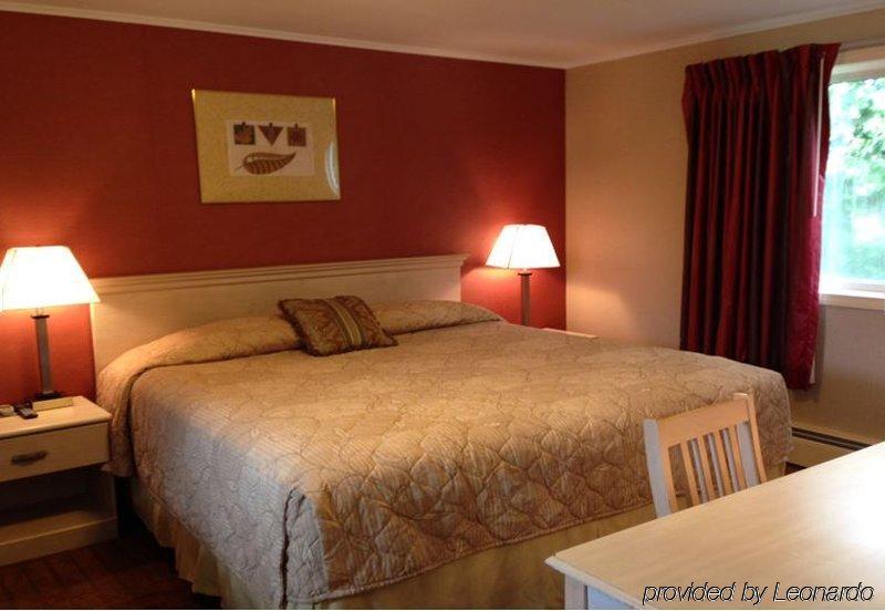 Ludlow Wilbraham Inn מראה חיצוני תמונה