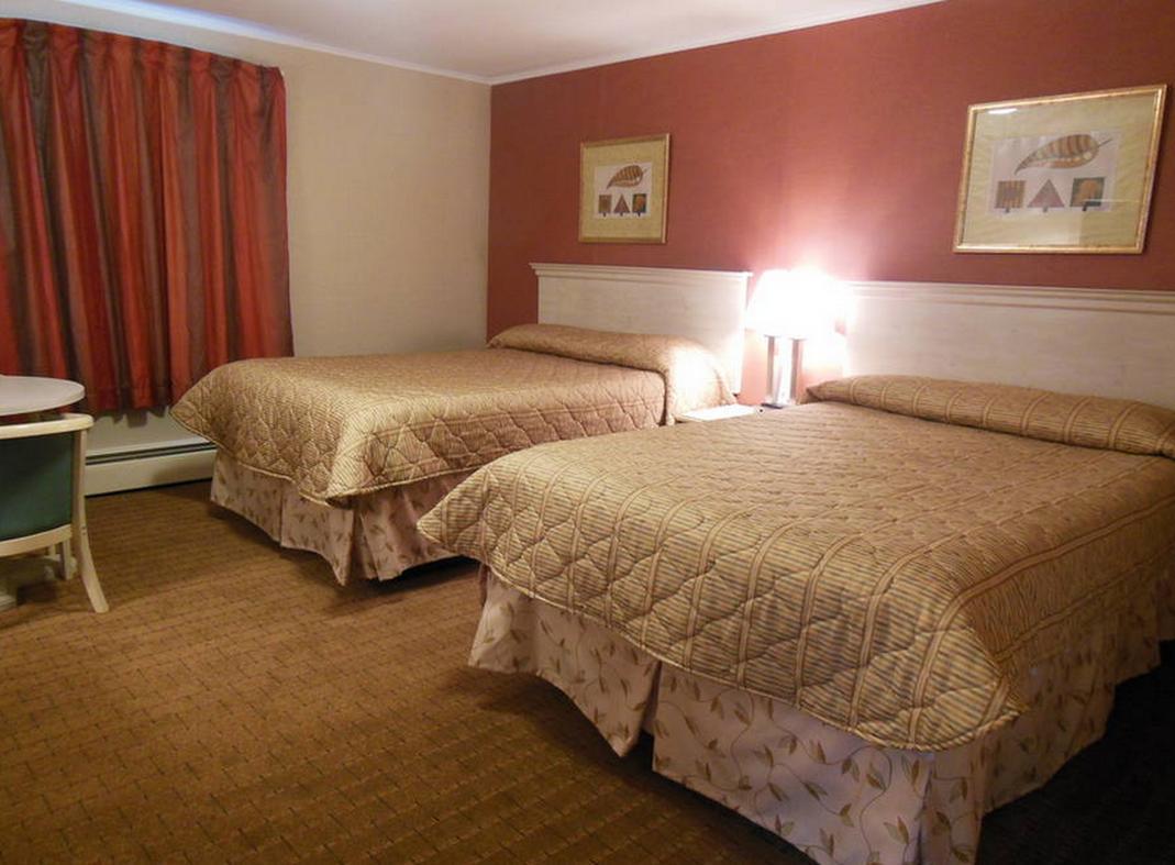 Ludlow Wilbraham Inn מראה חיצוני תמונה