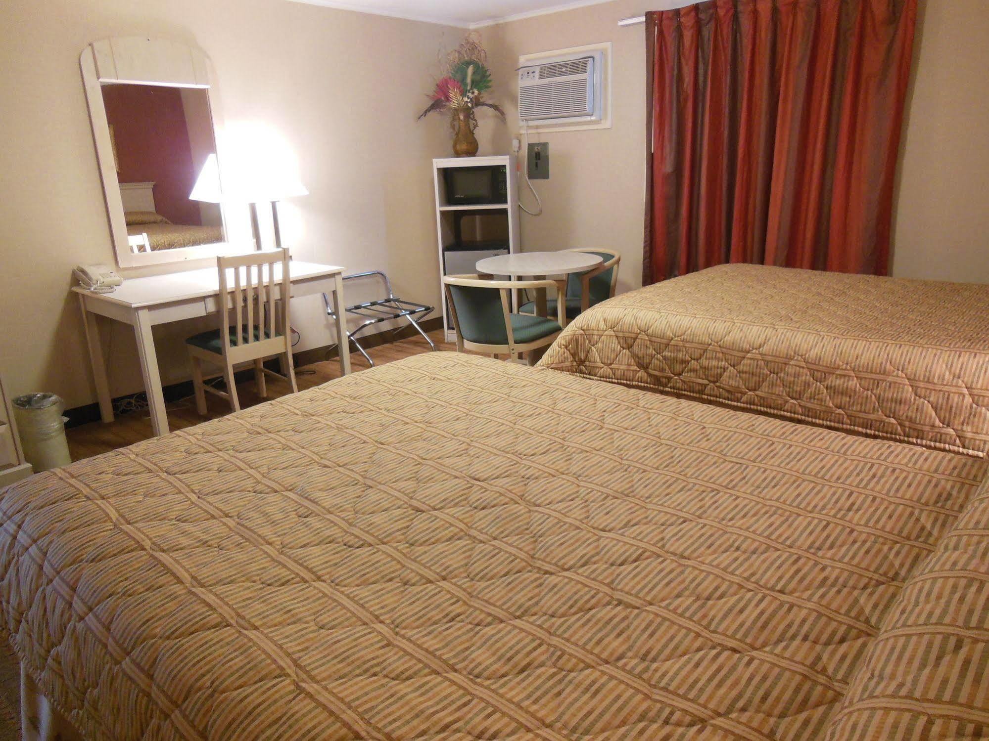 Ludlow Wilbraham Inn מראה חיצוני תמונה