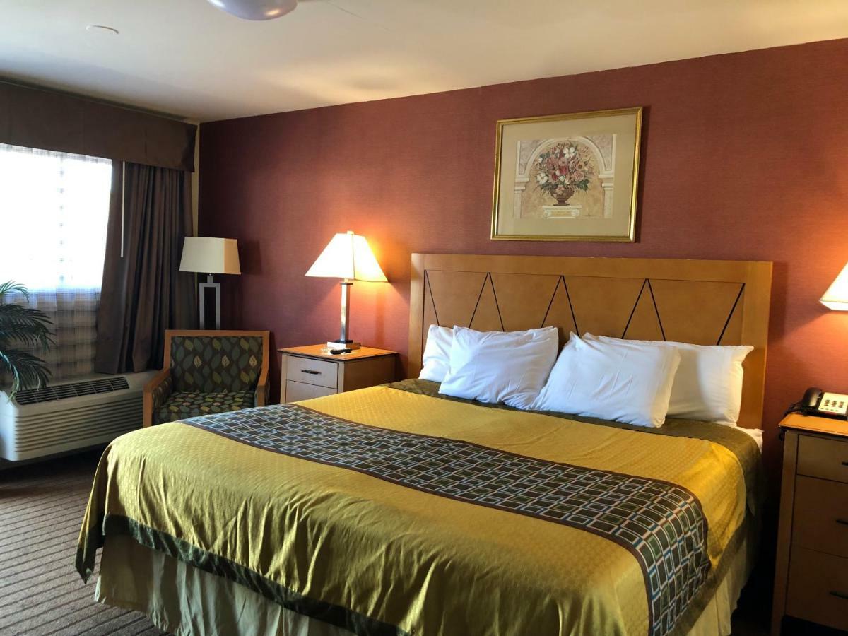 Ludlow Wilbraham Inn מראה חיצוני תמונה